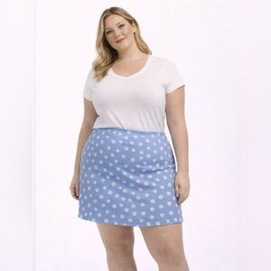 💙 NWT! Blue Daisy Mini Skirt